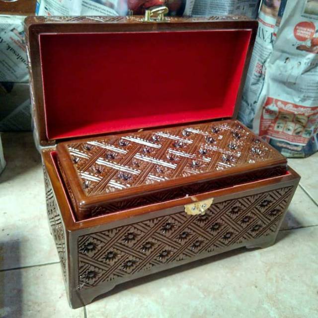Kotak Perhiasan kayu Jati Ukir Box Tempat Penyimpanan Perhiasan Jujur Barokah Furniture Jepara