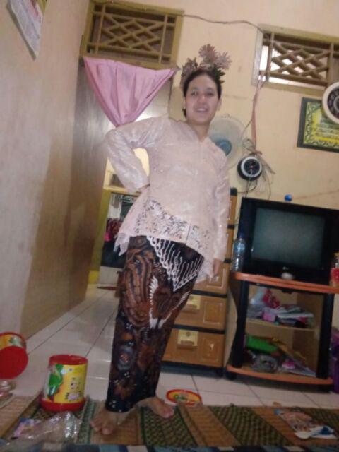 Maura Couple - Sania Ruffle Batik Couple Ori Ndoro Jowi Garansi Termurah Shopee - Batik Modern Solo