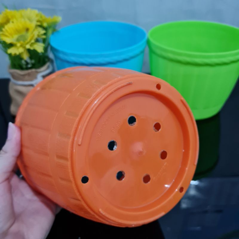 Pot Tanaman hias 18cm/Pot Bunga/ Pot Kasaba