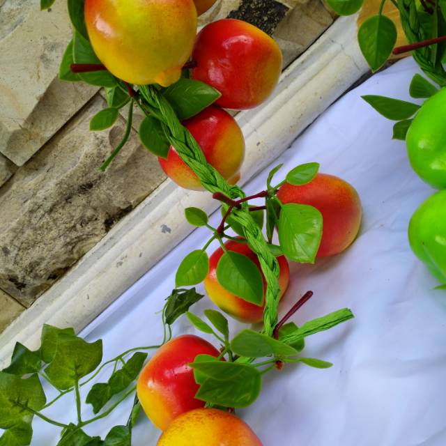 Buah buahan hiasan dinding