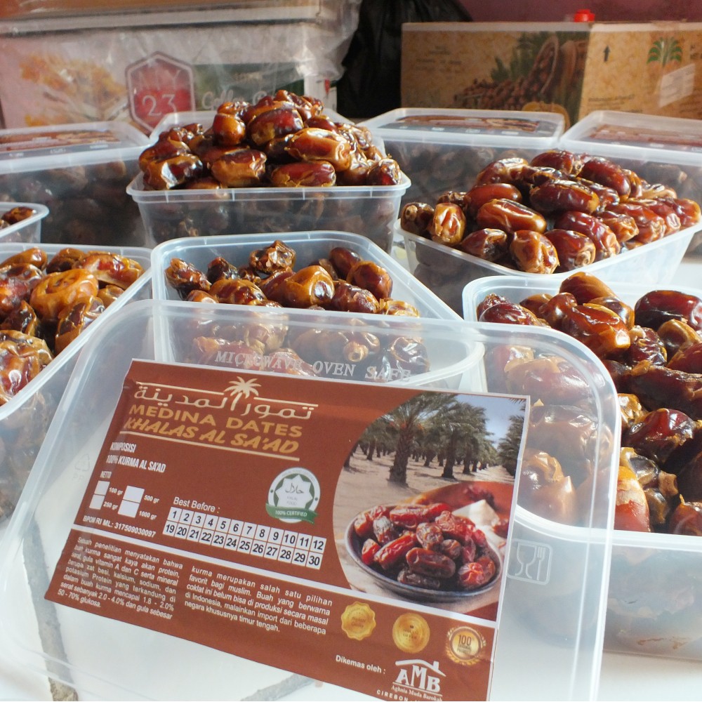 

Kurma Khalas 500 gr Kurma Terlaris Terpopuler Premiun Quality
