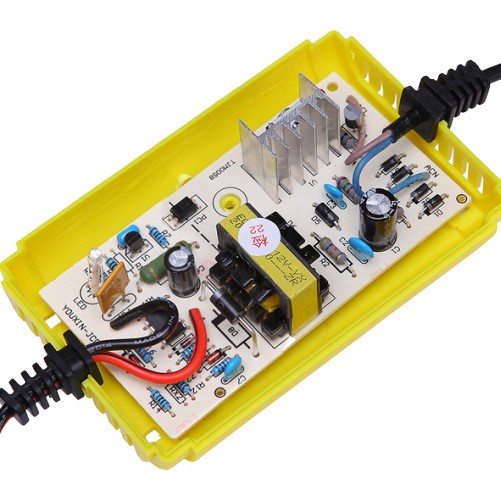 Charger Aki Motor Mobil Alat Cas Aki Motor Mobil 12V 2A Portable / Mengisi Mencharger Aki