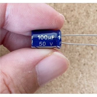 Elco 100uf 50v/ ELKO 50VOLT 100 UF MIKRO