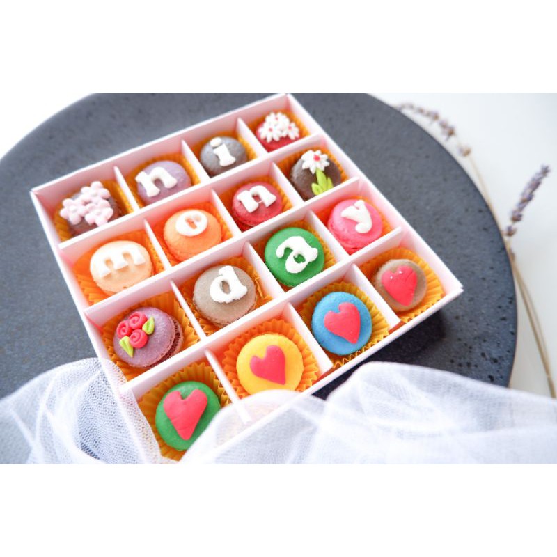 Macaron Gift 16pcs