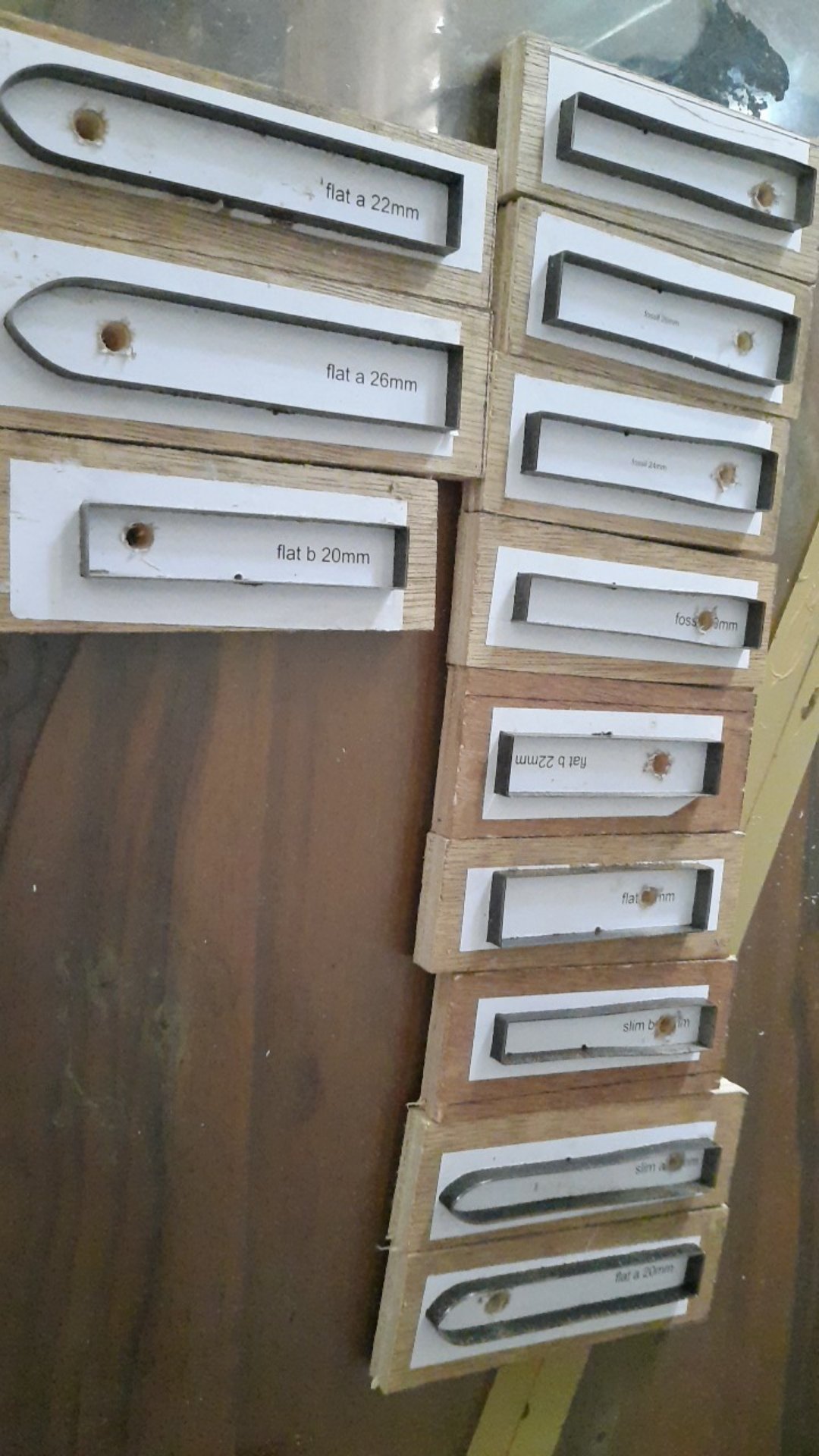 Plong Custom Untuk Berbagai Bahan Pisau Pon Full Plat