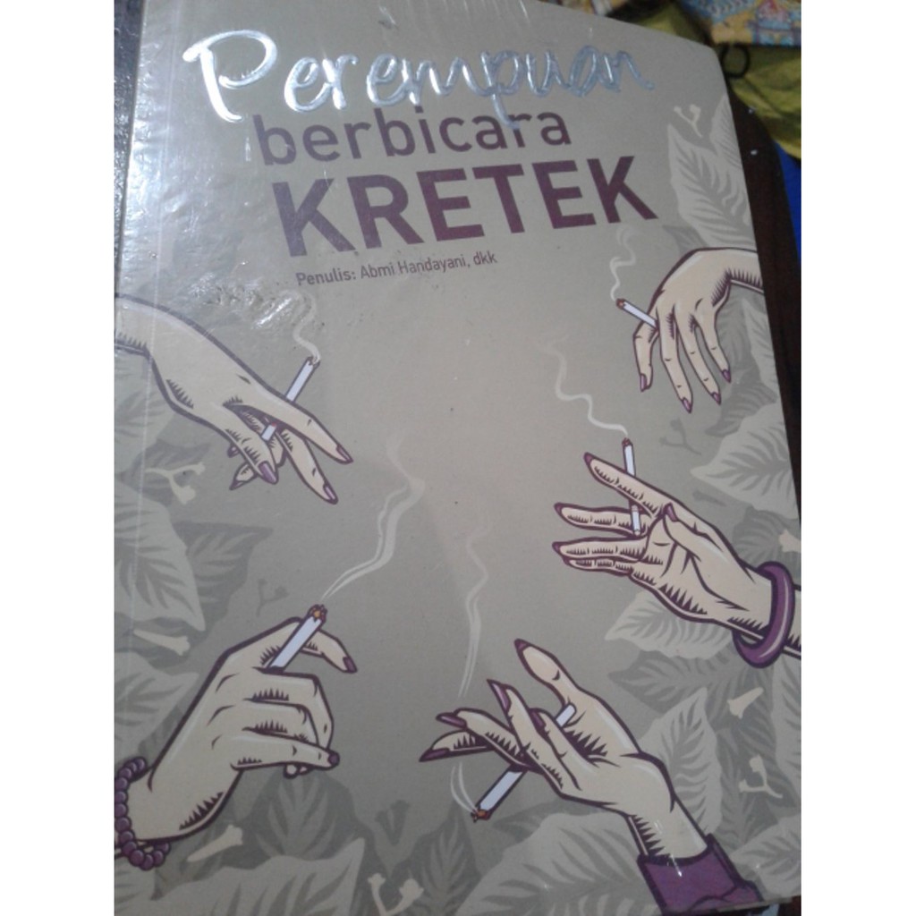 Dijual Perempuan Berbicara Kretek Murah