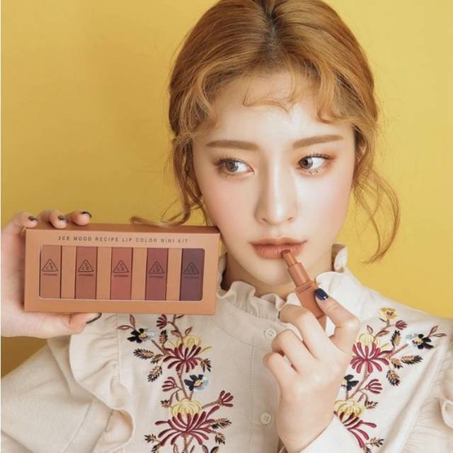 

1 set warna cokelat