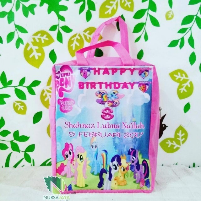 

Tas Ultah Model Resleting / Tas pesta Ultah Anak / Goodie bag