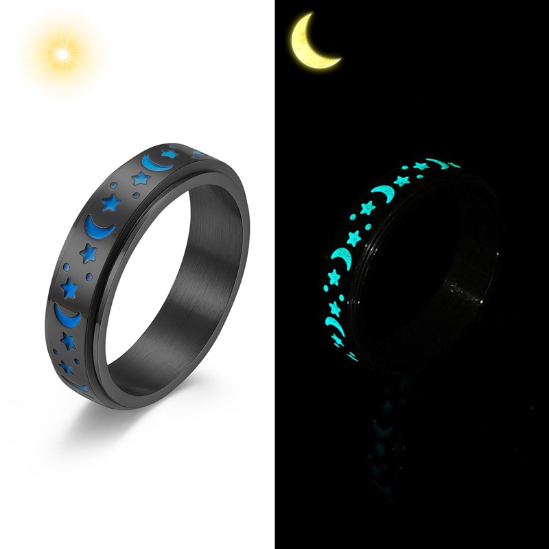 Cincin Desain Bulan Bintang Luminous Bahan Titanium Steel Untuk Pria Dan Wanita