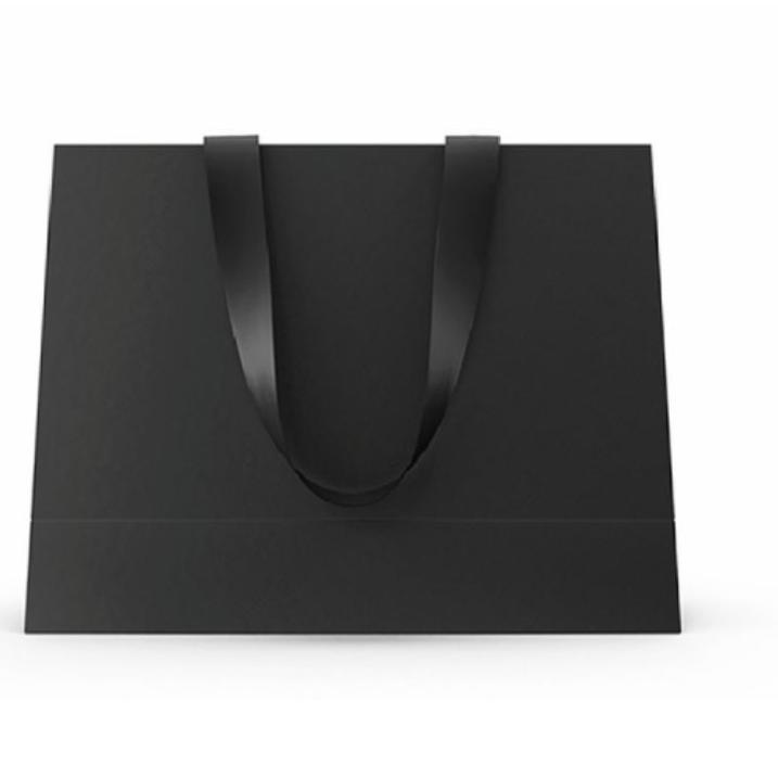 

(STOK TERBATAS) PREMIUM PAPERBAG SUPER BLACK 29 X 10 X 26 cm . BLACK HANDLE . UMKM GIFT