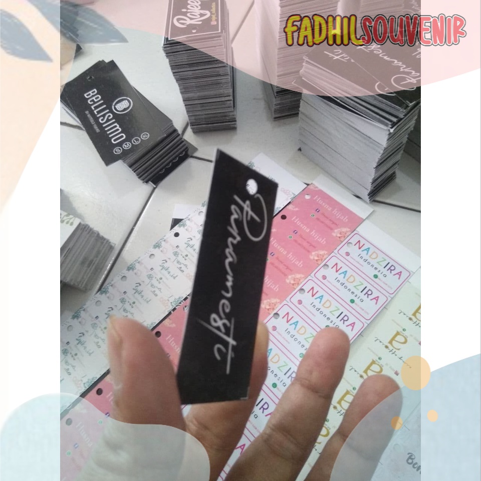 

GROSIR PROMO Hang Tag | Hang Tag Baju | Hang Tag Pakaian | Hangtag Hijab Cetak Hang Tag Custom Desain MURAH FADHILSOUVENIR