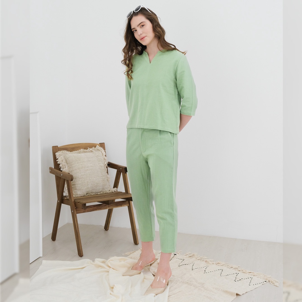 Beatrice Clothing Viren Blouse - Blouse Wanita-2