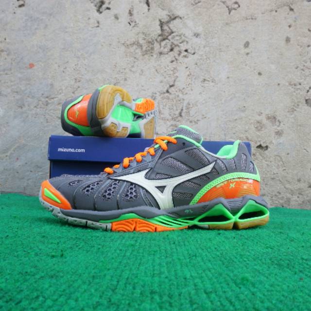 mizuno wave tornado 6 2016