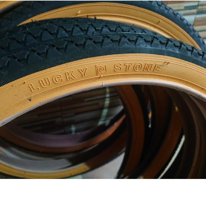 ◄ Ban luar sepeda 20 x 1.75 20 x 175 Lucky stone hitam list kuning ➸