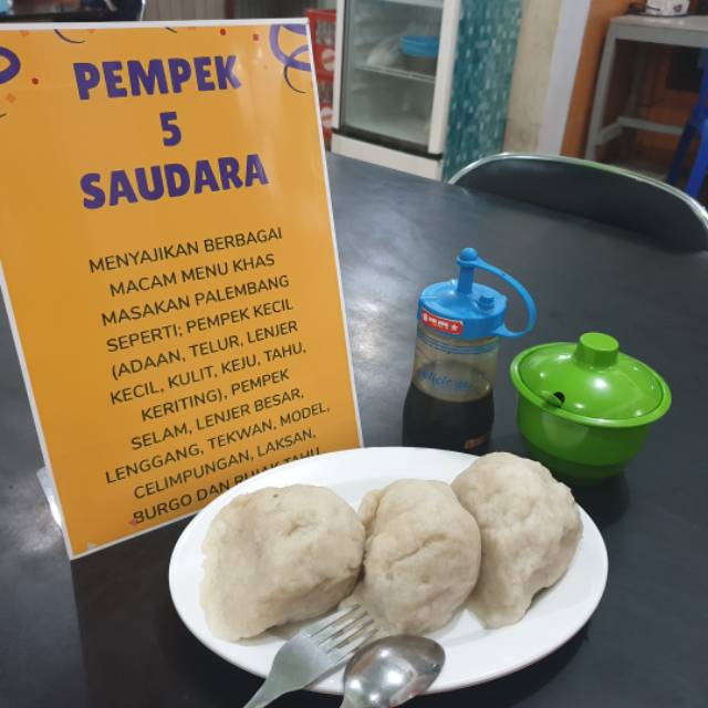 

Pempek Kapal Selam