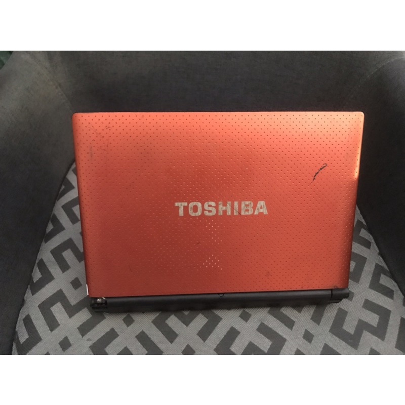 notebook Toshiba nb520 / intel atom / hdd 160gb / Memory 2 Gb / lcd 10inc / Idr 1.100.000
