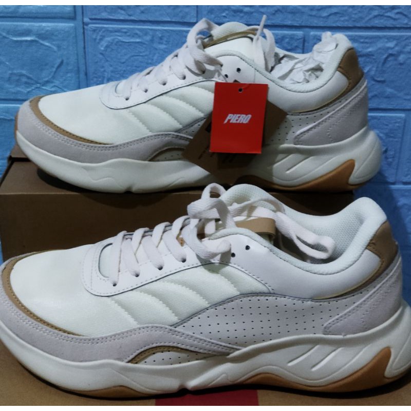 Sepatu PIERO AEGIS White
