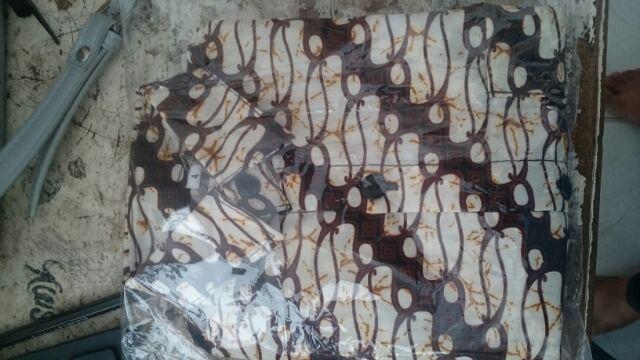 Couple Ayah Anak Batik Unggul Jaya Parang Putih
