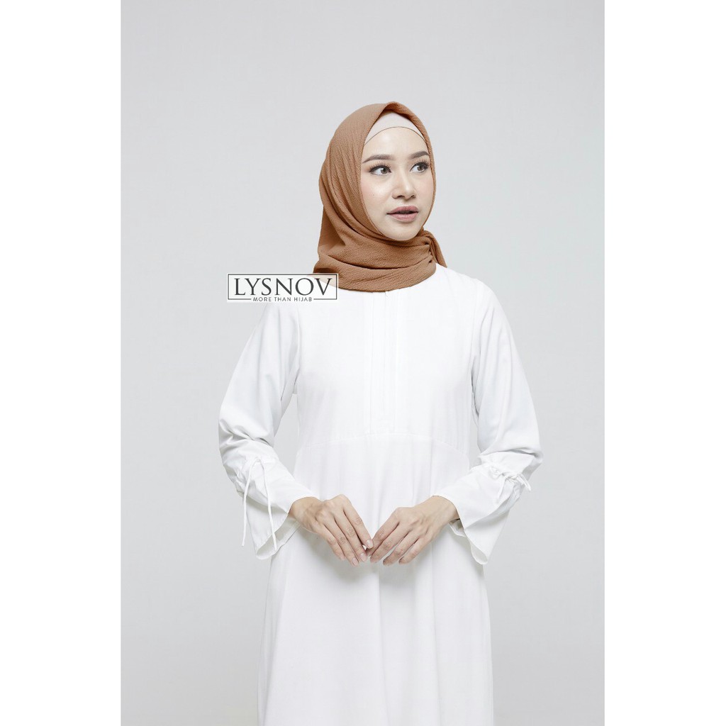 LYSNOV HIJAB SEGIEMPAT BUBBLE CREPE / CINDERELLA / JILBAB SEGI EMPAT