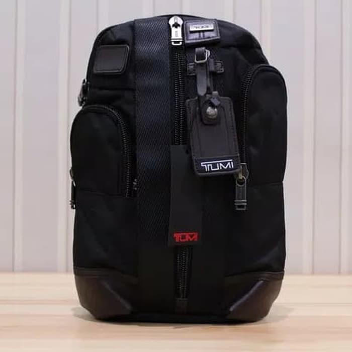 harga tas tumi saratoga original