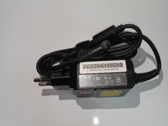 Adaptor Charger Asus eee pc 1015tu 1015 1025 19V 1,58A