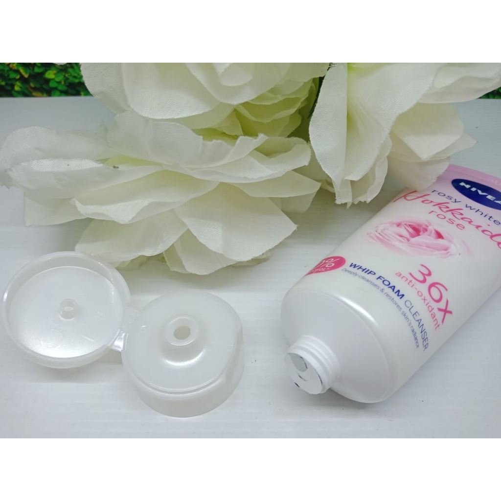 NIVEA Face Hokkaido Rose Whip Facial Foam 100 mL - Sabun Pencuci Wajah Dengan Ekstrak Mawar BPOM - Facial Wash Sabun Cuci Muka Pembersih Wajah Cleanser Pemcuci Hokaido Pencuci