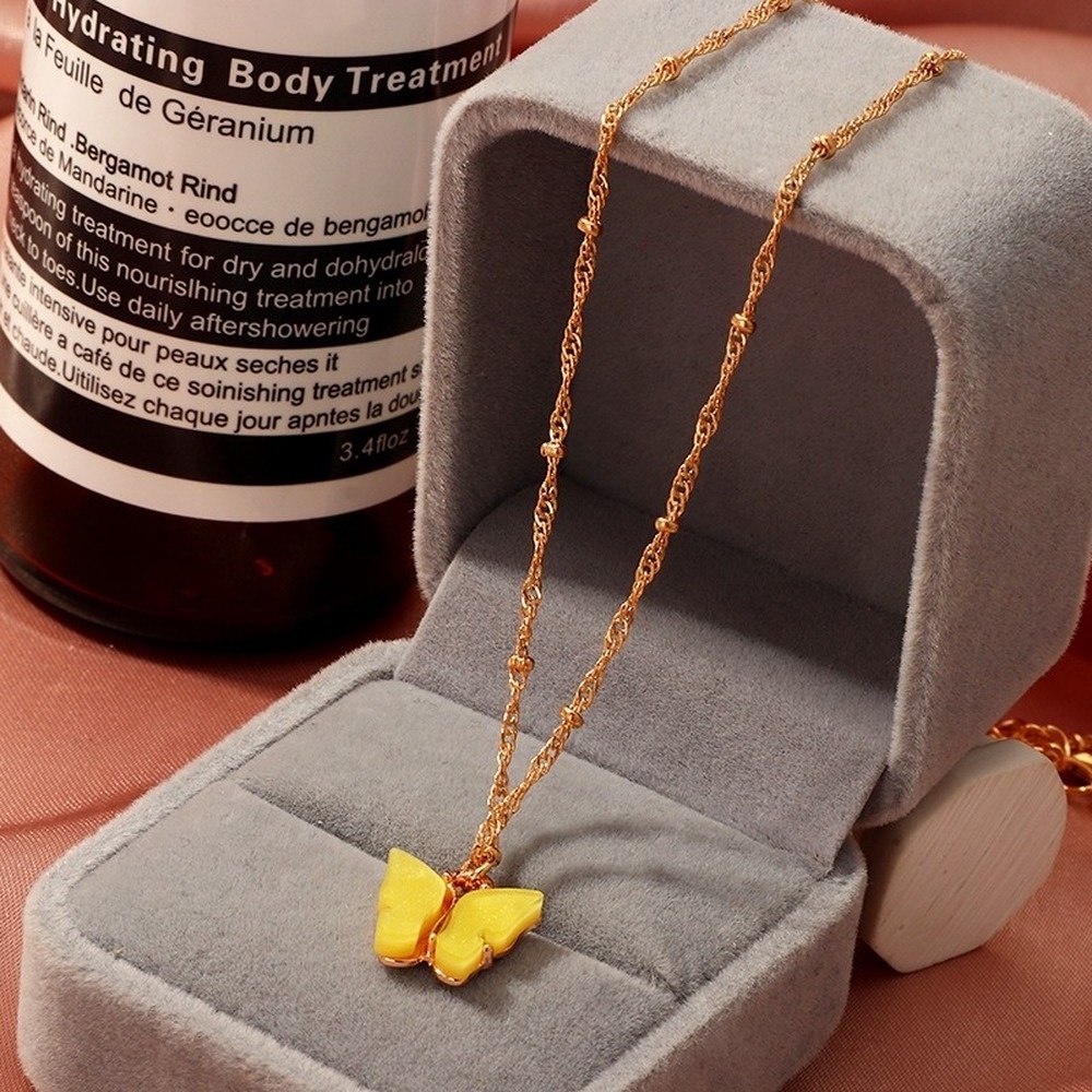 Butterfly Pendant Necklaces Candy Color Necklace Vintage Clavicular Chain Women Jewelry Sexy Girl Jewelry