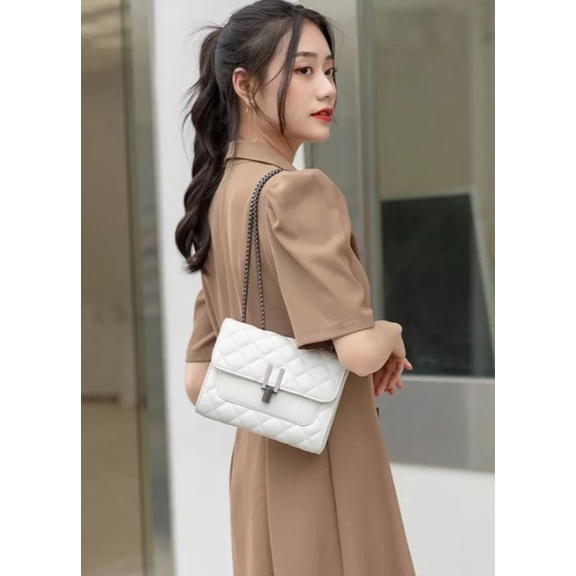 TAS SELEMPANG WANITA FASHION/SLINGBAG TERBARU GHELSY BN/TAS WANITA KOREAN STYLE TALI RANTAI