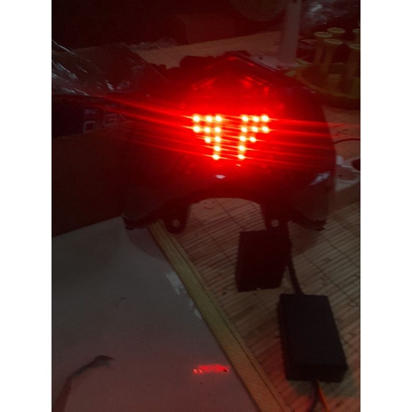 PAKETAN : stop lamp vario 125/150 ESP 2016/2017 /10 mode runnibg/rem strobo