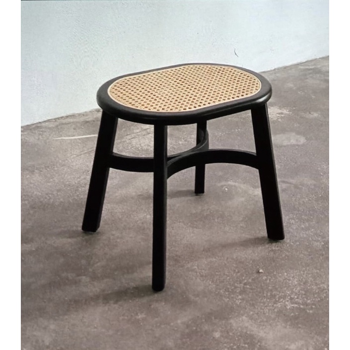 Stool / Kursi Rotan