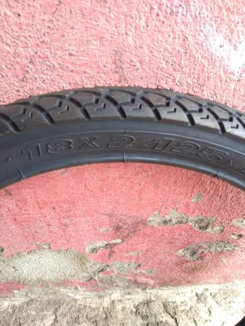 BAN LUAR SEPEDA 18 X 2.125 SWALLOW DELI TIRE