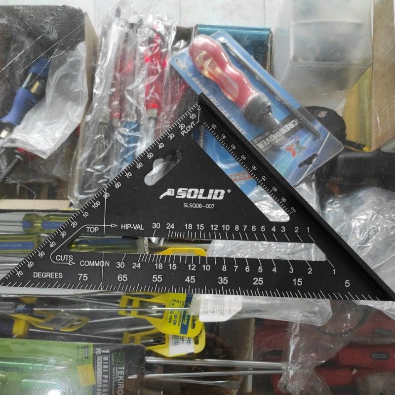 

Penggaris Segitiga Siku SOLID
