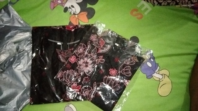 Batik Couple Keluarga Sania Ruffle Ori Ndoro Jowi Dnt Motif Sakura Merah