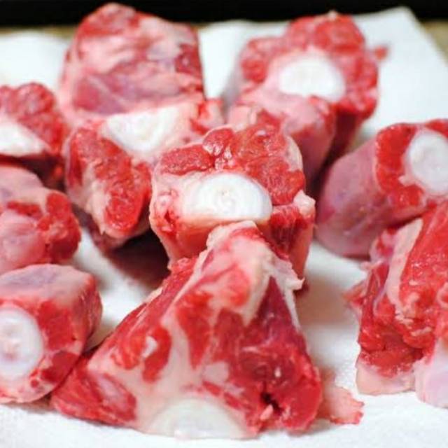 

OXTAIL / BUNTUT END CUT per 500 gram