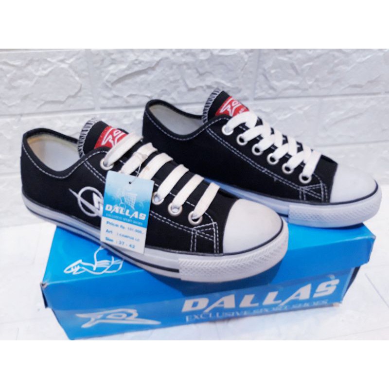 sepatu sekolah dallas original