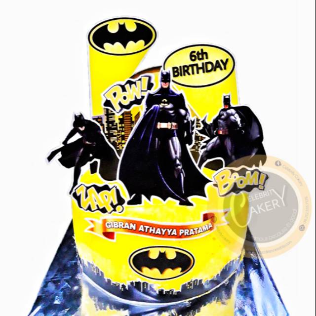 

Batman Full Buttercream Cake
