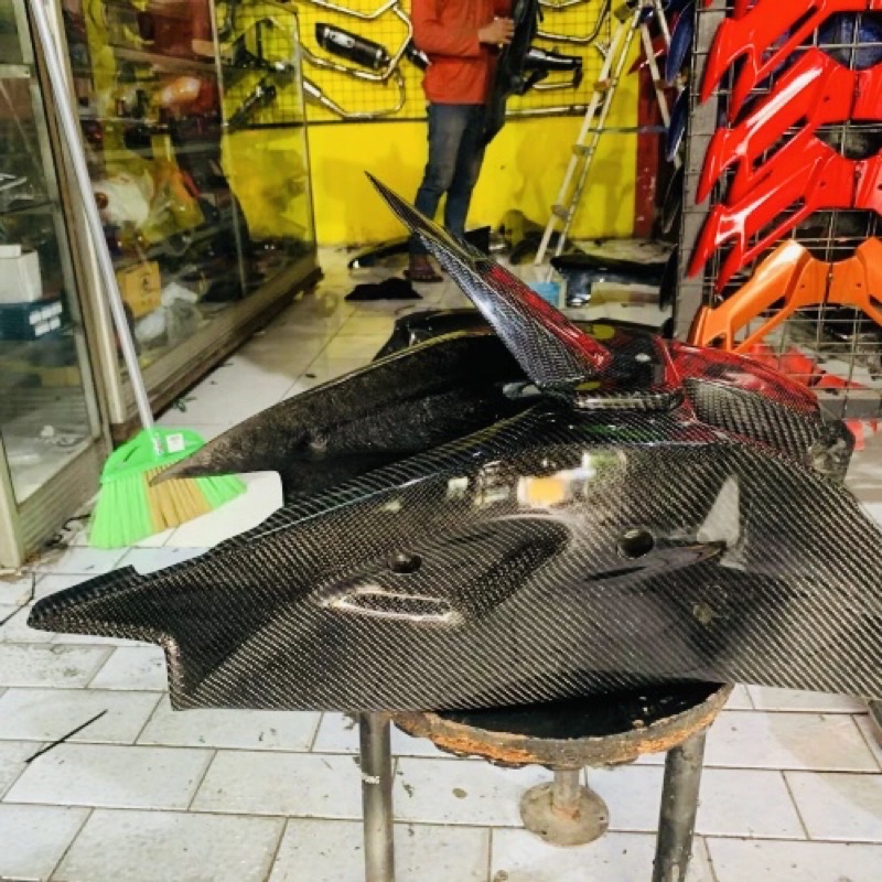 Swing Arm Carbon Cbr 250rr Cover Model CBR 1000rr