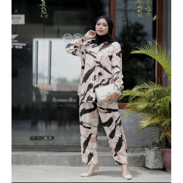 SETELAN PIYAMA WANITA PREMIUM HIGH QUALITY // LD 100 - 110 ONE SET RAYON MOTIF BARU // SET RAYON-Almira set