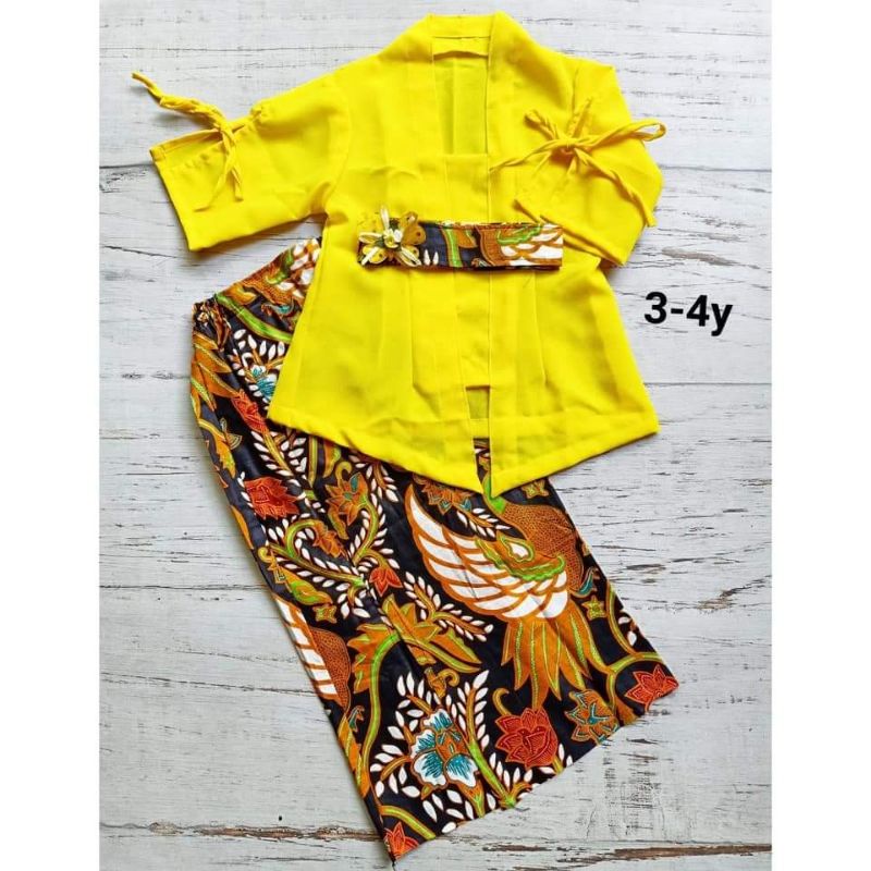 SET ANAK CEWEK / BUSANA ADAT / KEBAYA BALI