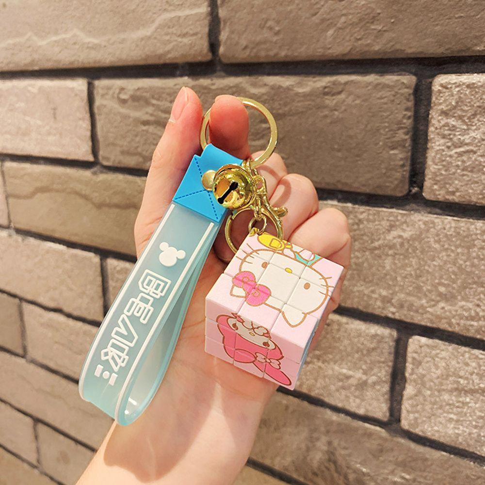 Lanfy Kartun Gantungan Kunci Fashion Kawaii Kuromi Melody Kitty Kucing Liontin Gadis Hadiah Anime Keychain