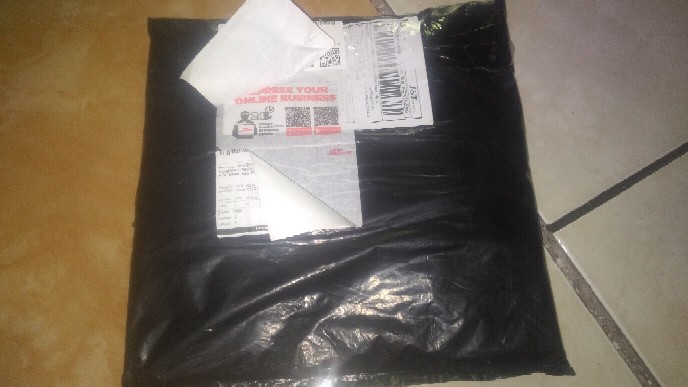 Maura Couple - Sania Ruffle Batik Couple