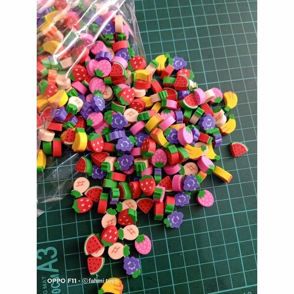 

Menakjubkan 500 Gr (450Pcs) Penghapus Mini / Penghapuskarakter / Penghapus Kecil Murah