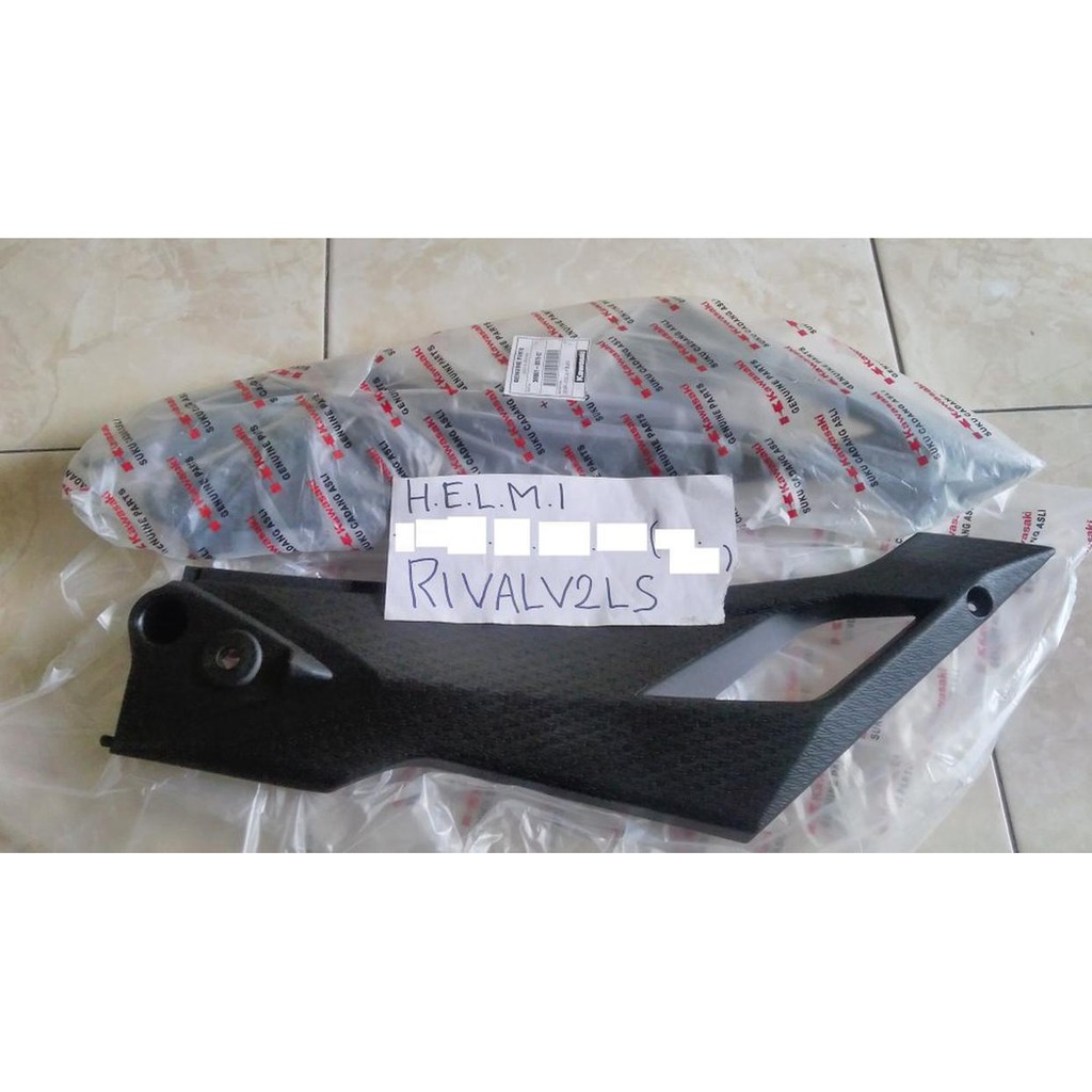 Cover Aki Ninja 150 RR New - Cover Botol Olsam Ninja 150 RR New - Body Tengah Penutup Aki Penutup