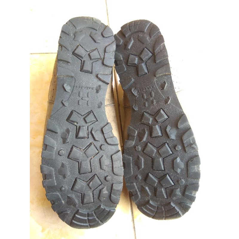 sepatu haglofs vertigo