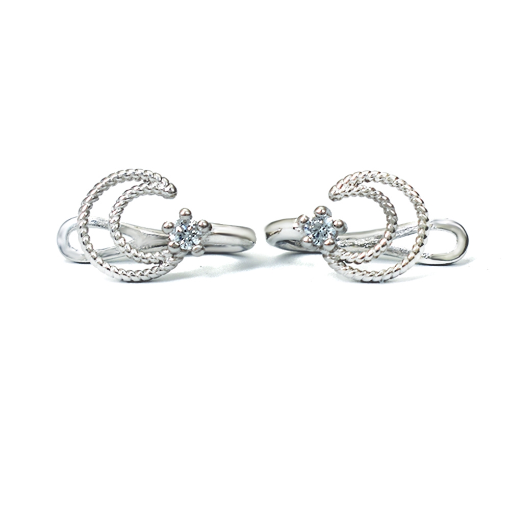 Anting Klip Tanpa Tindik Bentuk Bulan Warna Silver Untuk Wanita