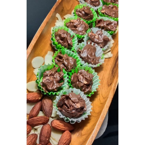 

coklat almond cluster (almond chocolate cluster)