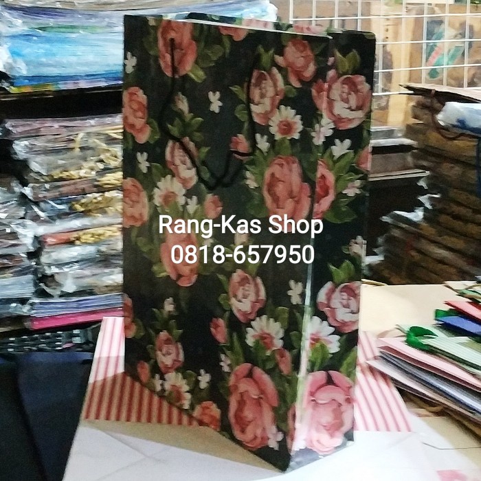 

(TERLARIS) Paperbag Flower Buku Duplex Tebal Laminating isi 12pcs - Hitam