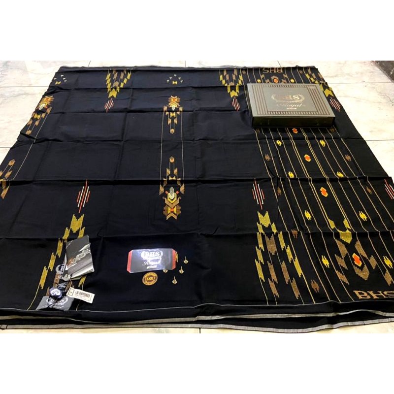 SARUNG BHS ROYAL SKE MS SILVER