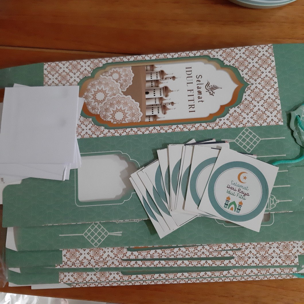 Box Jar / Bottle Lebaran P 9,5 X L 9,5 X T 26 Cm