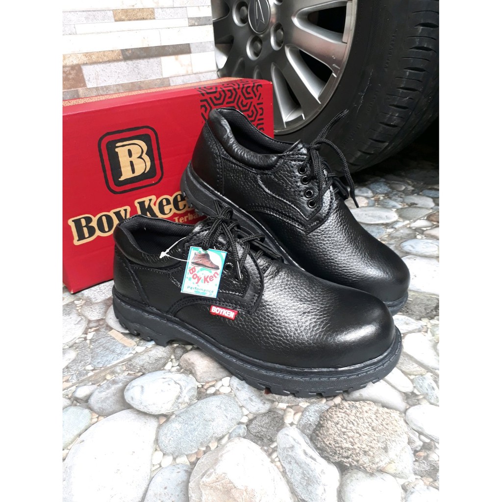 sepatu safety BOYKEN model tali Limited